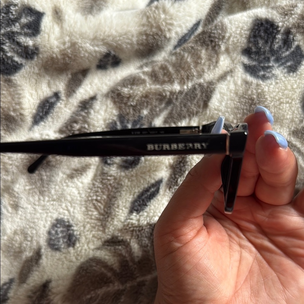 Burberry Classic Black Glasses - Picture 5 of 5